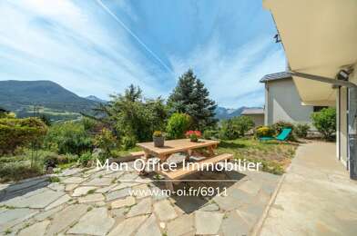 Maison 9 pièces 695000 €