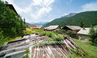 Terrain  700 m² à vendre à Molines-en-Queyras (05350)
