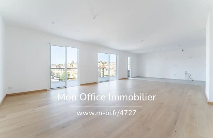Référence : B487432-AMA - Appartement T4 - Terrasse - Vue dégagée - Carré d'or — photo 3