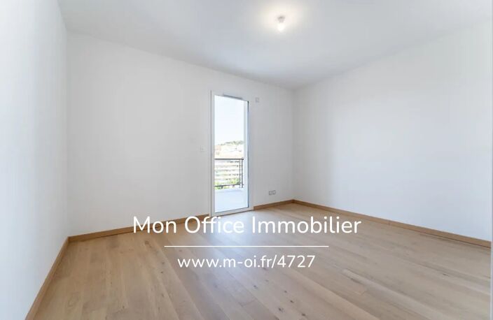 Référence : B487432-AMA - Appartement T4 - Terrasse - Vue dégagée - Carré d'or — photo 5