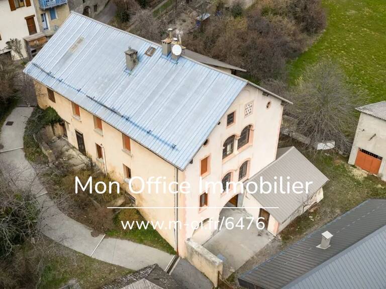 Référence : 6476-MTE. - Bâtisse à rénover - 600 m²- Terrain 3200 m² — photo 1