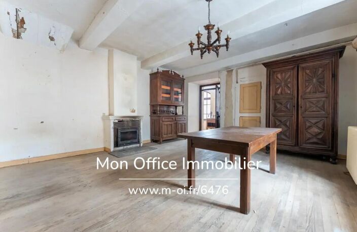 Référence : 6476-MTE. - Bâtisse à rénover - 600 m²- Terrain 3200 m² — photo 5