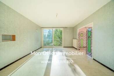 Appartement 4 pièces 151000 €