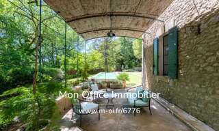 Maison 7 Pièces 300 m² à vendre à Lourmarin (84160)