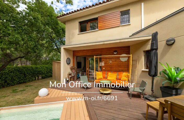 Référence : 7075-ABO - Saint-Cannat – Maison récente de 5 pièces avec jardin, piscine, garage + 3 places de stationnement privatives — photo 2