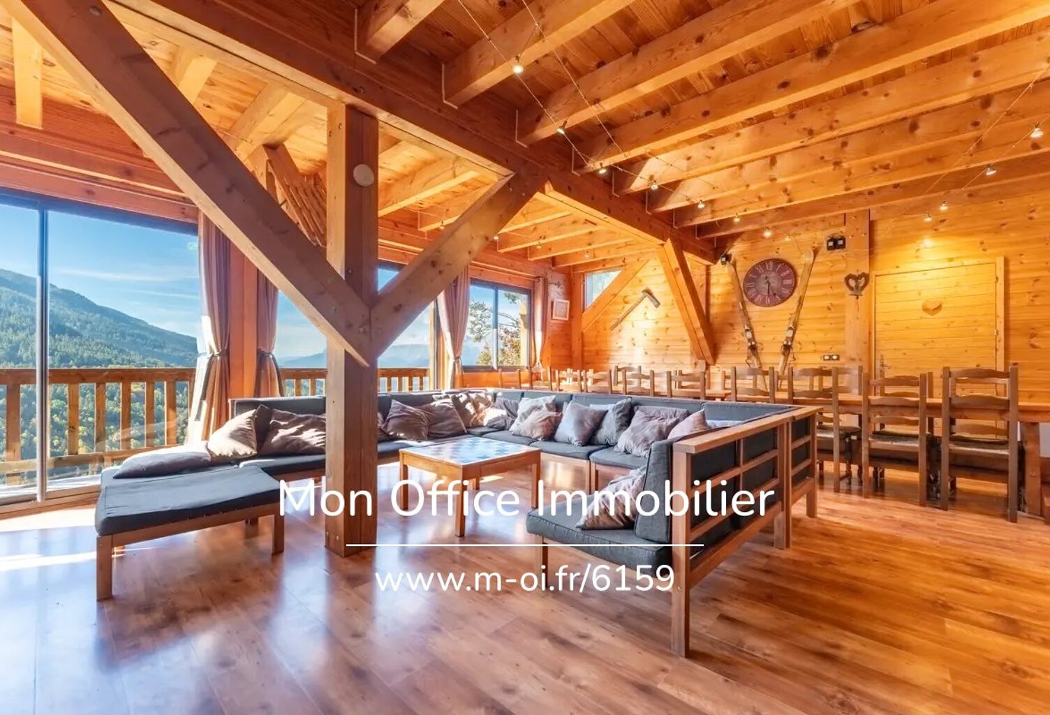 Référence : 7078-MBE. - Chalet 330m² - 7 chambres - Salle Cinéma et Danse — photo 1