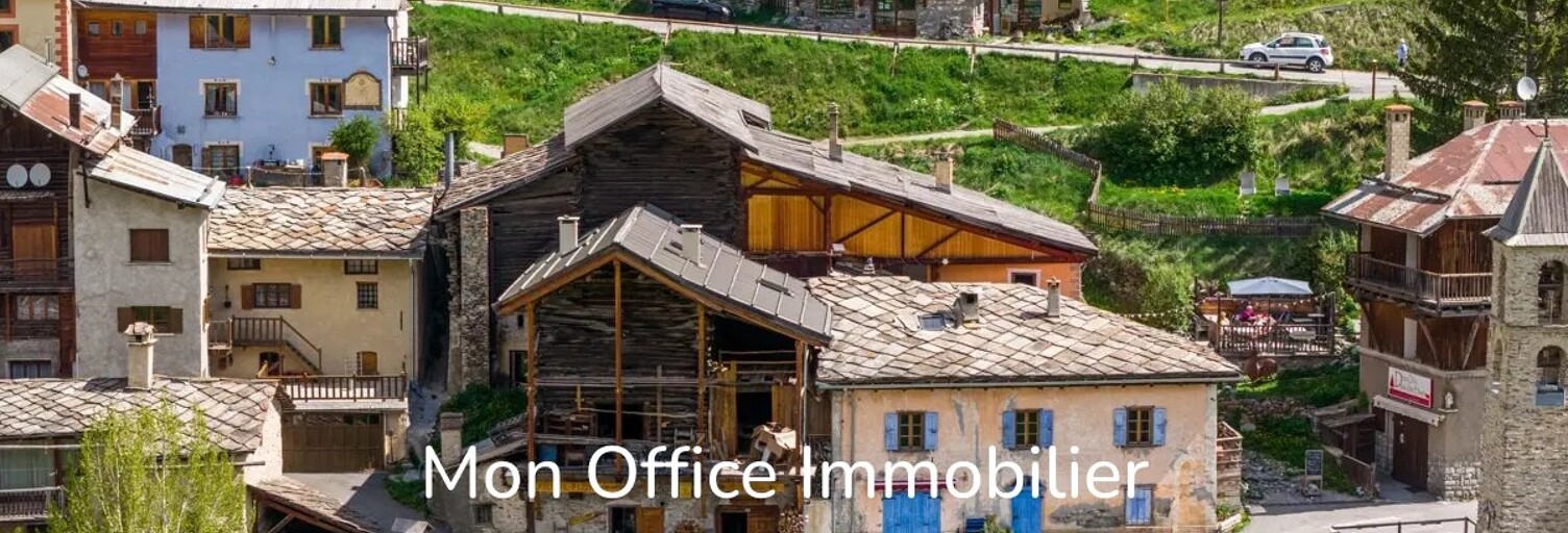 Maison 10 Pièces 300 m² à vendre à Saint-Véran (05350)