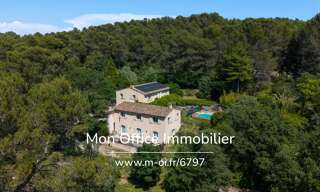 Maison 9 Pièces 300 m² à vendre à Venelles (13770)