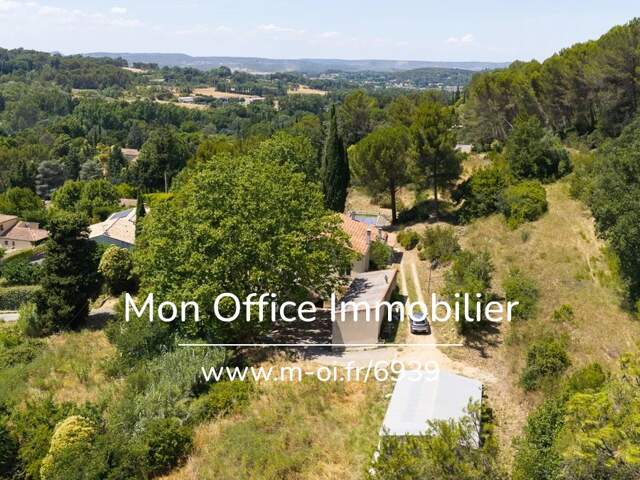 Référence : 6939-PAN - Maison 7 pièces de 231 m² sur un terrain de 10 500 m² avec piscine et dépendances — photo du bien