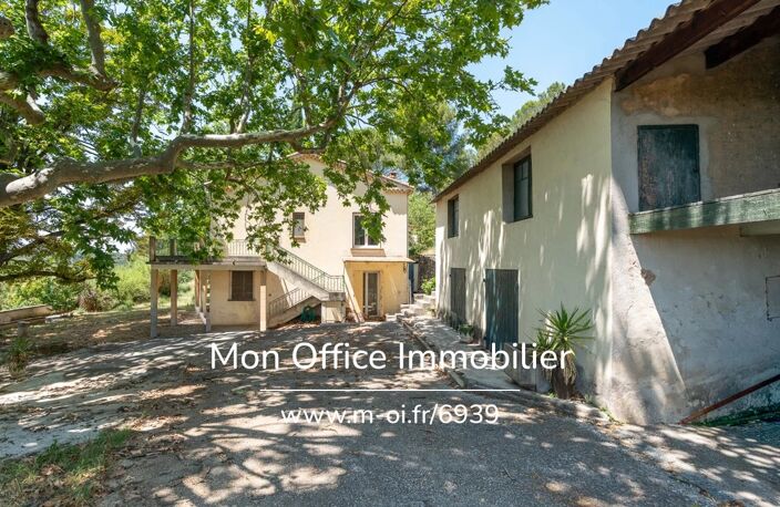 Référence : 6939-PAN - Maison 7 pièces de 231 m² sur un terrain de 10 500 m² avec piscine et dépendances — photo 3