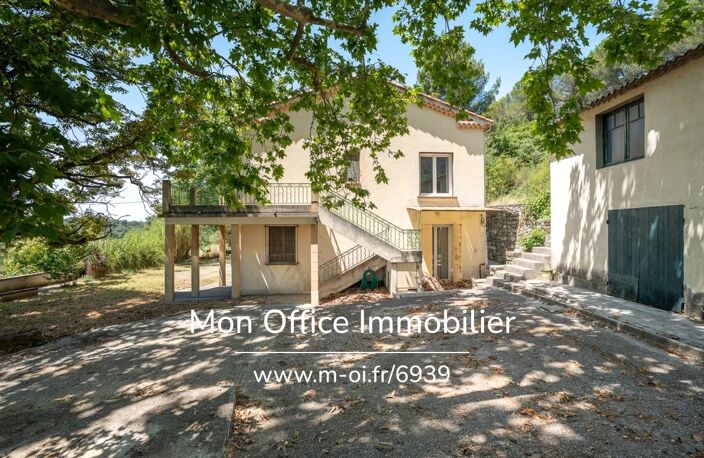 Référence : 6939-PAN - Maison 7 pièces de 231 m² sur un terrain de 10 500 m² avec piscine et dépendances — photo 4