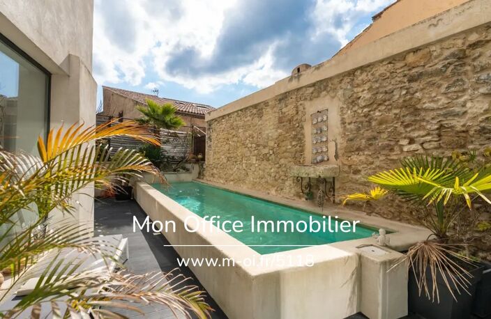 Référence : 6441-SKA - Vente Maison de village rénovée-prestations haut de gamme-piscine — photo 4