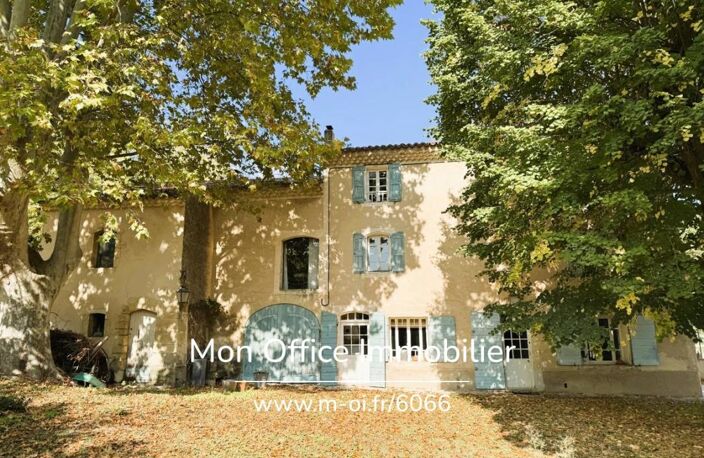 Référence : 6066-ANC - Bastide familiale avec dépendances et grand terrain à pied de La Tour d'Aigues — photo 4