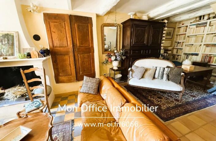 Référence : 6066-ANC - Bastide familiale avec dépendances et grand terrain à pied de La Tour d'Aigues — photo 5