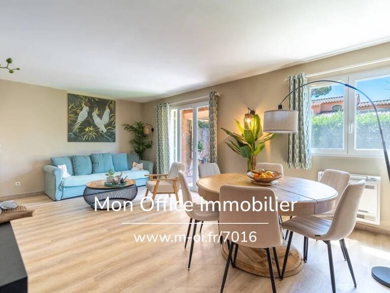 Référence : 7016-LES - MAISON DE CHARME AVEC JARDIN PROCHE PLAGES À CAVALAIRE SUR MER — photo 1