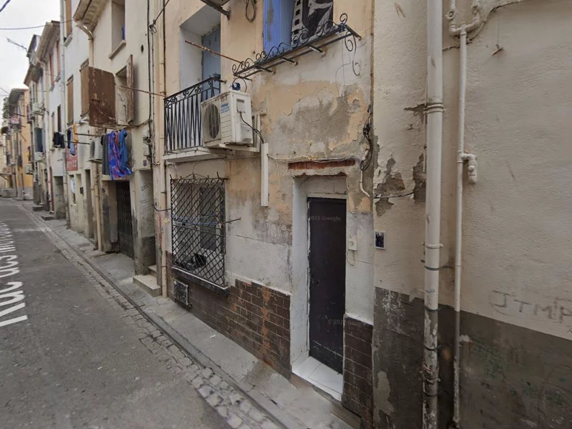 Immeuble 3 pièces 120 m² · à Perpignan · 120 m² · 70 000 €