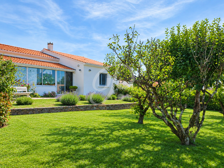 Maison 5p + dépendance sur + 1600m2 de terrain — photo 1