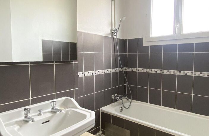 Maison de village - 90m² - Lestelle-Bétharram — photo 2