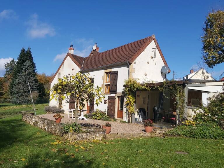 Charmante maison à vendre, alliant intimité et caractère — photo 1