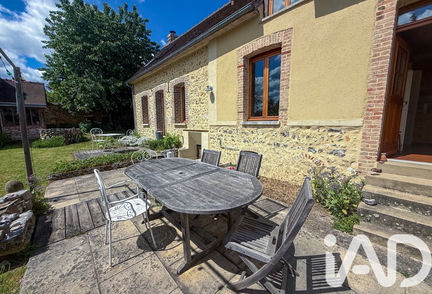 Vente Maison/villa 8 pièces — photo 1