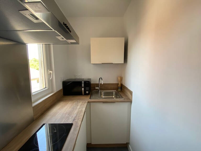 DIJON - APPARTEMENT T2 MEUBLE — photo 1