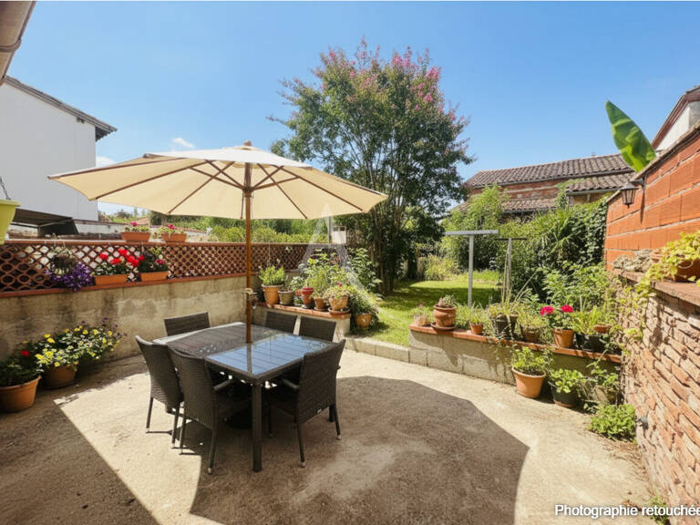 5 minutes GEMIL CHARME, LUMINOSITÉ ET SUPERBE POTENTIEL AU COEUR DU VILLAGE ! — photo 1