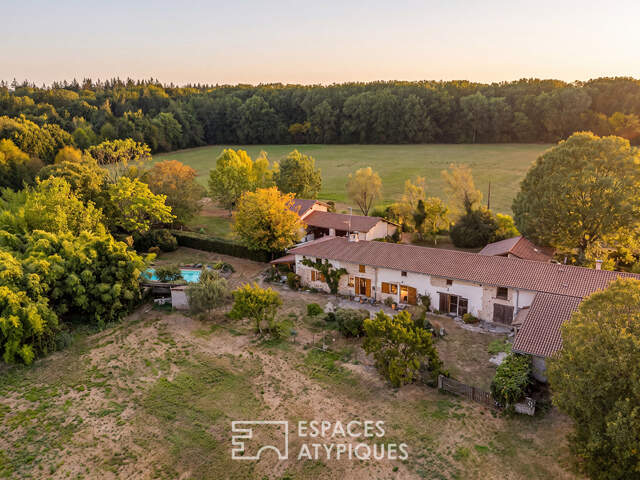 Corps de ferme 178 m2 avec piscine + Gîte indépendant de 60 m2 — photo du bien