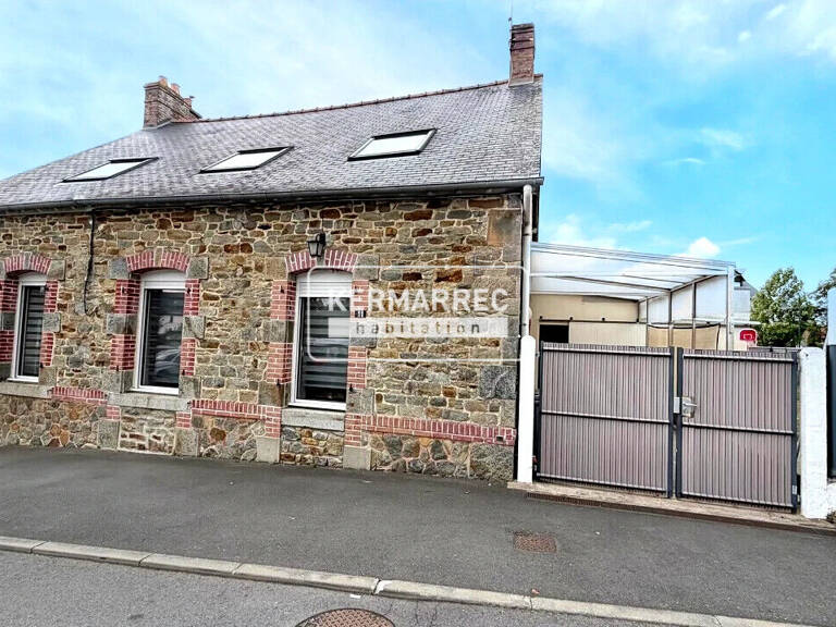A VENDRE Maison 5 pièces 117 m² à ARGENTRE DU PLESSIS - 261 600  HAI — photo 1