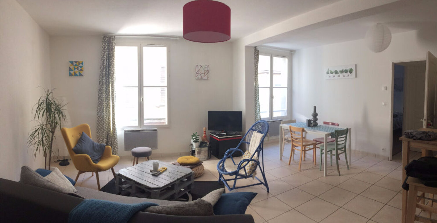 Appartement RODEZ - 2 pièce(s) - 56.07 m² — photo 1