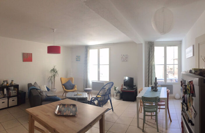 Appartement RODEZ - 2 pièce(s) - 56.07 m² — photo 3