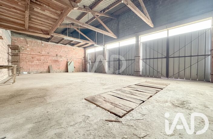 Vente Garage 120 m&sup2; — photo 4