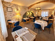 EN EXCLUSIVITÉ   HÔTEL-RESTAURANT DE CHARME   MURS & FONDS — photo 4