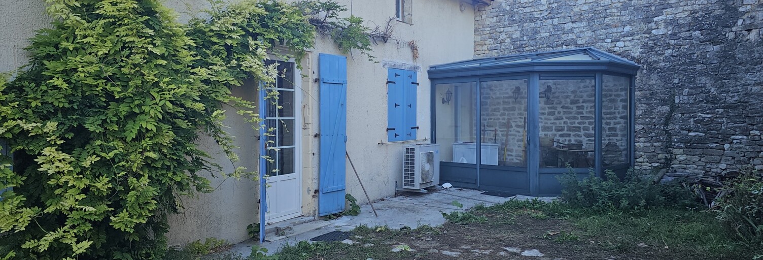 Maison 6 Pièces 198 m² à vendre à Loulay (17330)