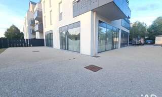 Commerce  150 m² à louer à Lieusaint (77127)