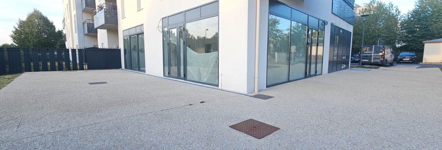 Commerce  150 m² à louer à Lieusaint (77127)