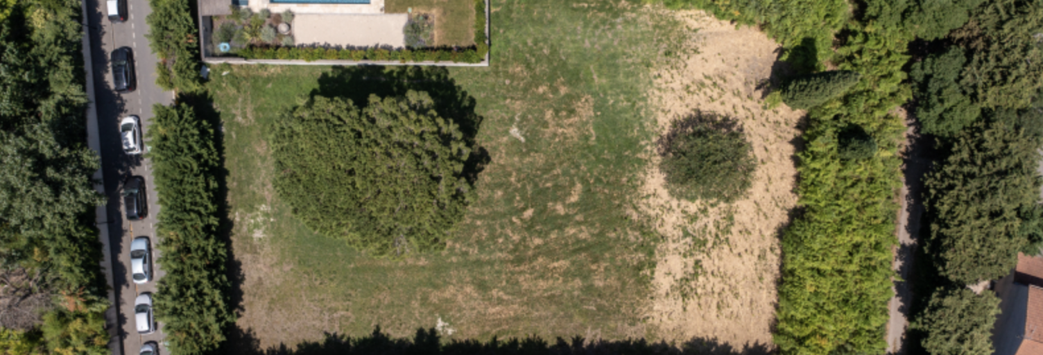 Terrain  1205 m² à vendre à Saint-Rémy-de-Provence (13210)