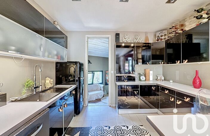 Vente Maison/villa 6 pièces — photo 4