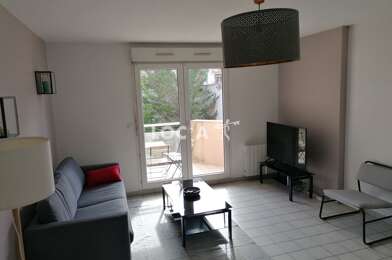 Appartement 3 pièces 990 €