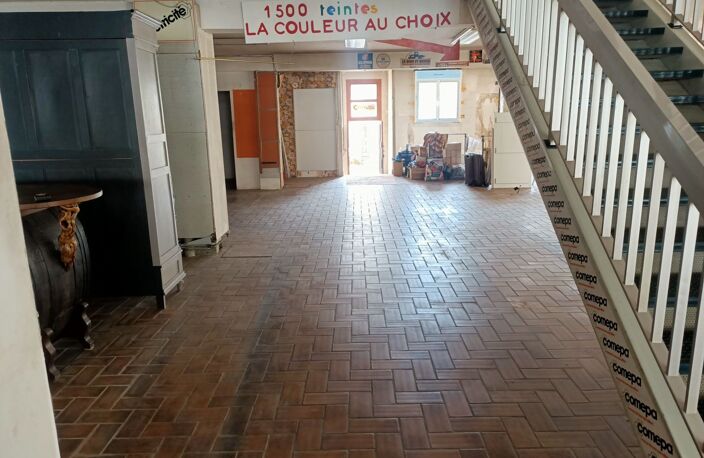 Local commercial — photo 3