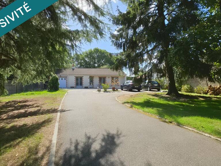 Le charme du plain-pied sur 3 200 m² de terrain ! — photo 1