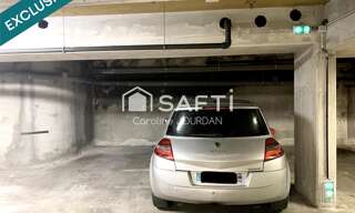 Garage   m² à vendre à Nice (06300)