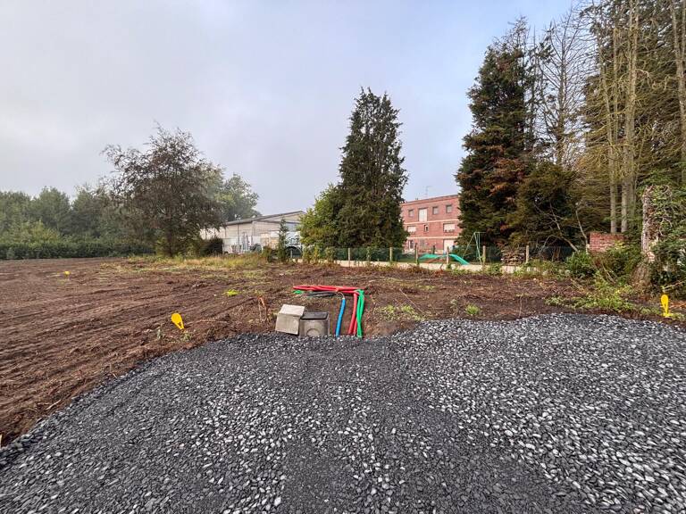 Coutiches, terrain à bâtir viabilisé — photo 1