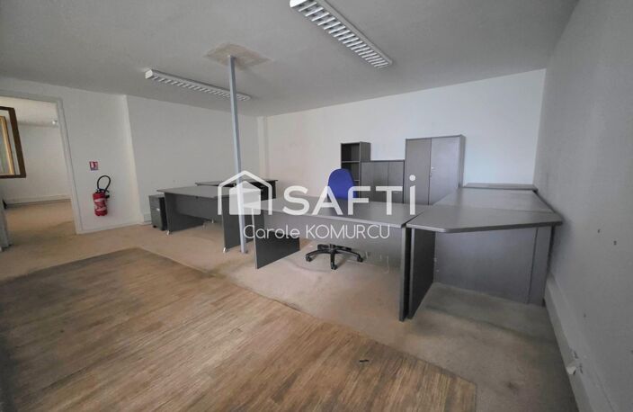 Locaux de stockage plus mezzanine à Achères — photo 3