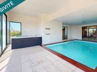 Maison avec vie de plain-pied, piscine intérieure et plage à pied. (visite virtuelle disponible) — photo 2