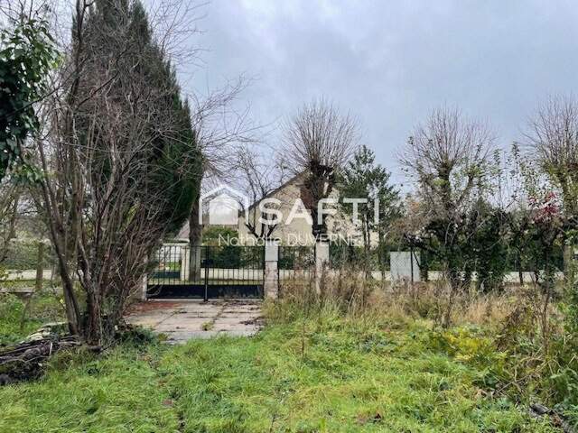 Terrain plat 459 m2 - Façade 20 ml - Profondeur 23 ml - RER D - Ecole — photo du bien
