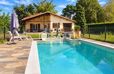 Maison de 125m²  3 chambres avec piscine et dépendances. — photo du bien