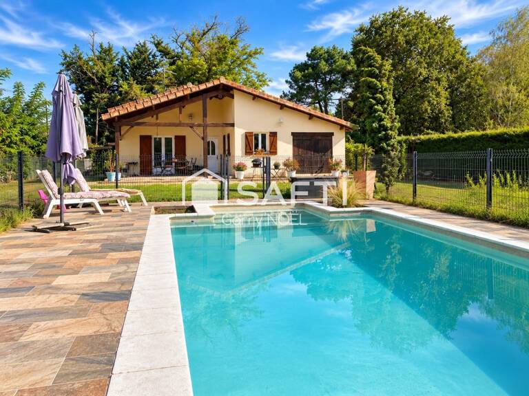Maison de 125m²  3 chambres avec piscine et dépendances. — photo 1