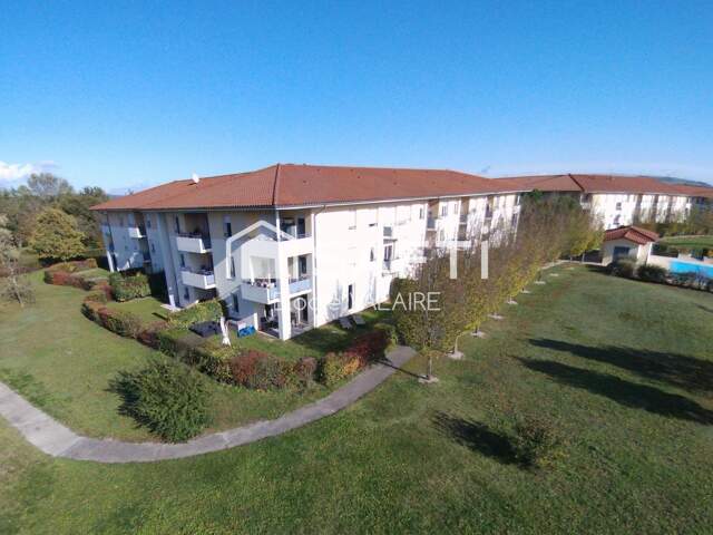 Location  Meublée Appartement  T2 43m² — photo du bien