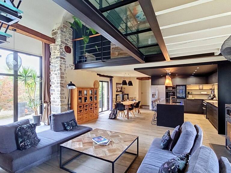 Maison sans travaux avec grand hangar — photo 1