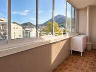 VOIRON, Appartement T5  4 CHAMBRES  DERNIER ÉTAGE  BALCON & VUE DÉGAGÉE — photo 2